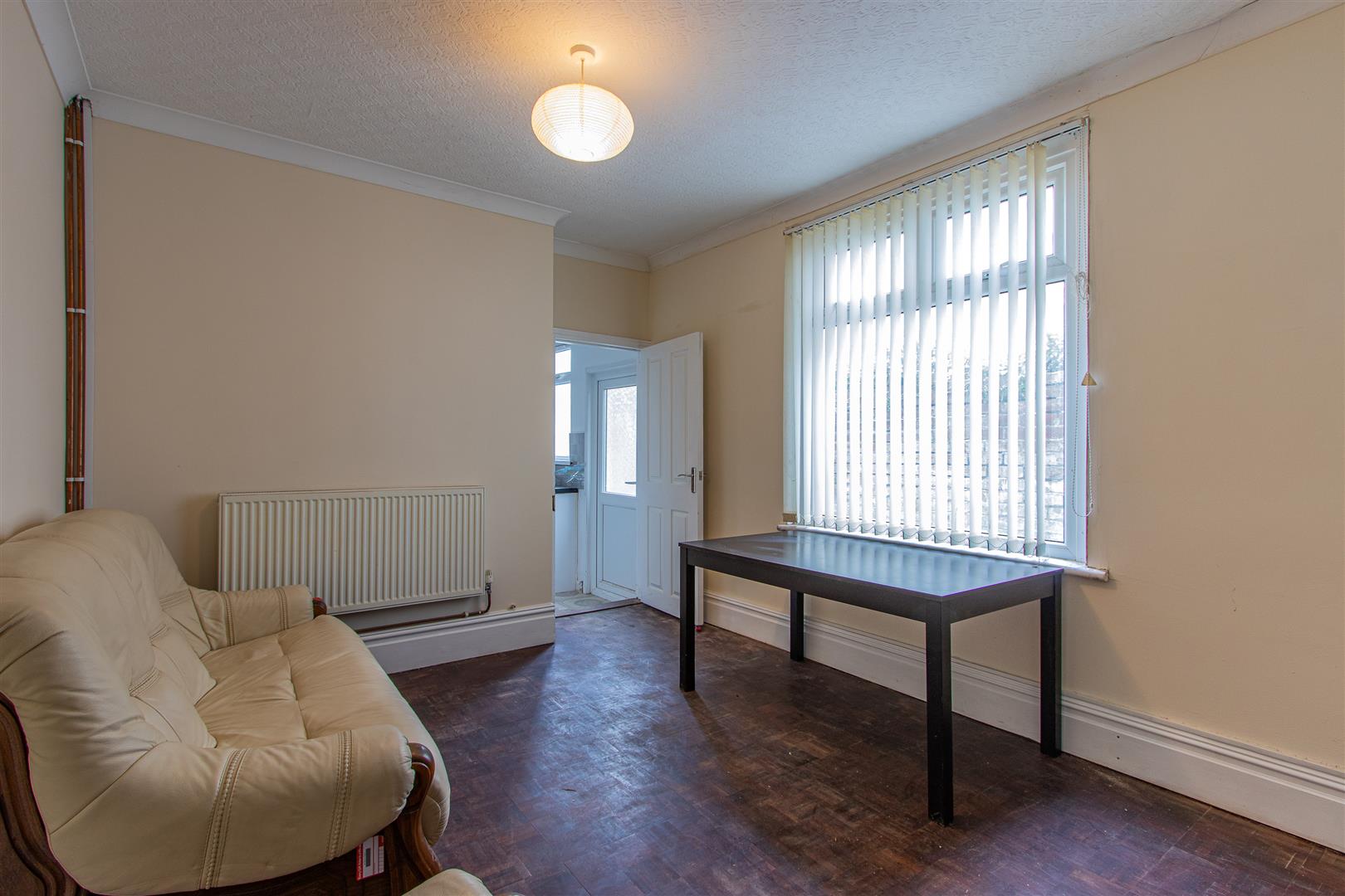 Mackintosh Place, Roath — photograph 2